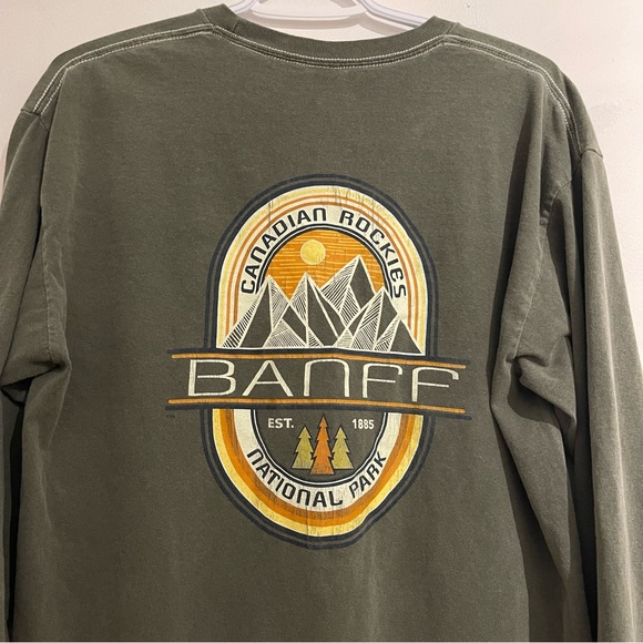 Vintage Other - Banff Olive Long Sleeve Men's Tee